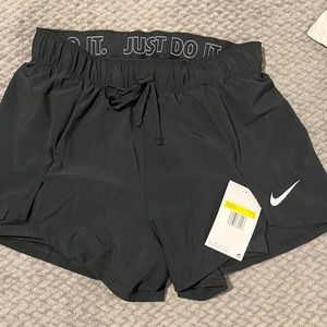 Nike women’s 2-in-1 training shorts